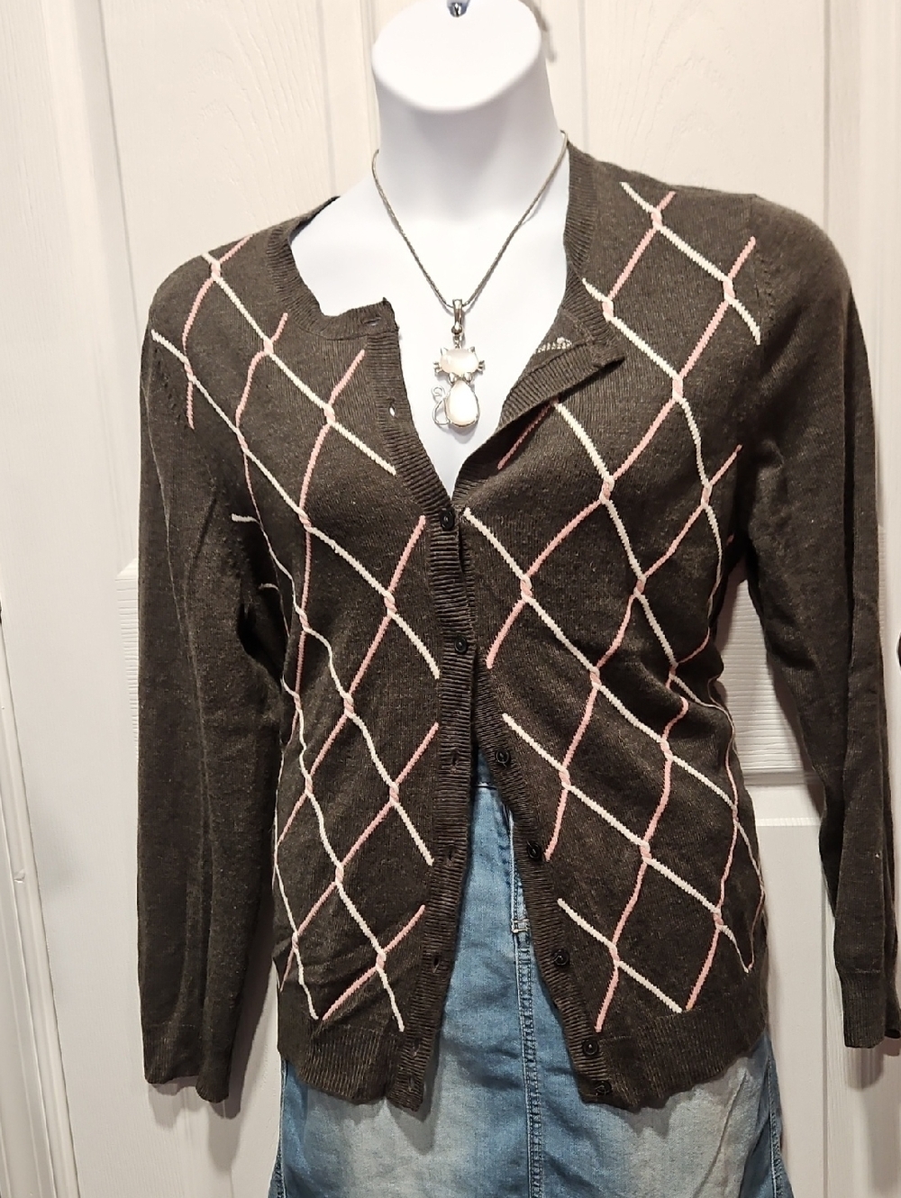 Croft & Barrow Gray Cardigan with Pink & Cream Argyle Detail